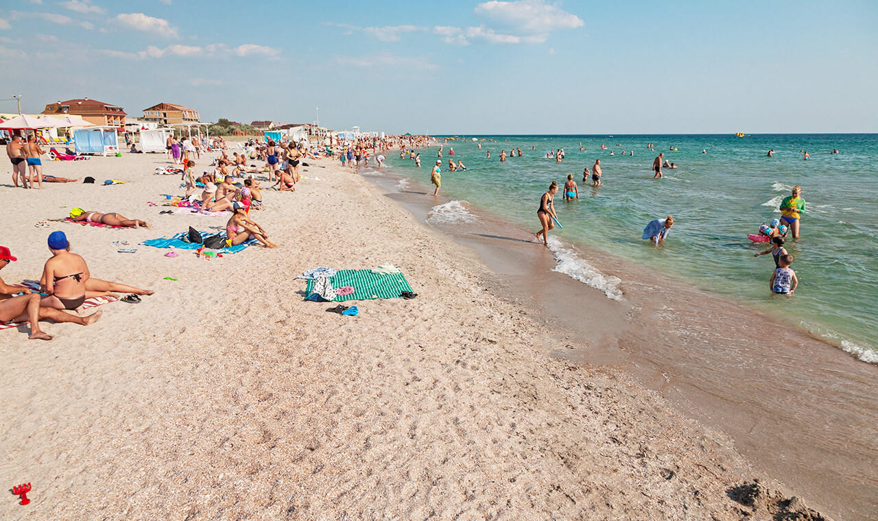 изображение Центрального пляжа п. Штормовое, Крым