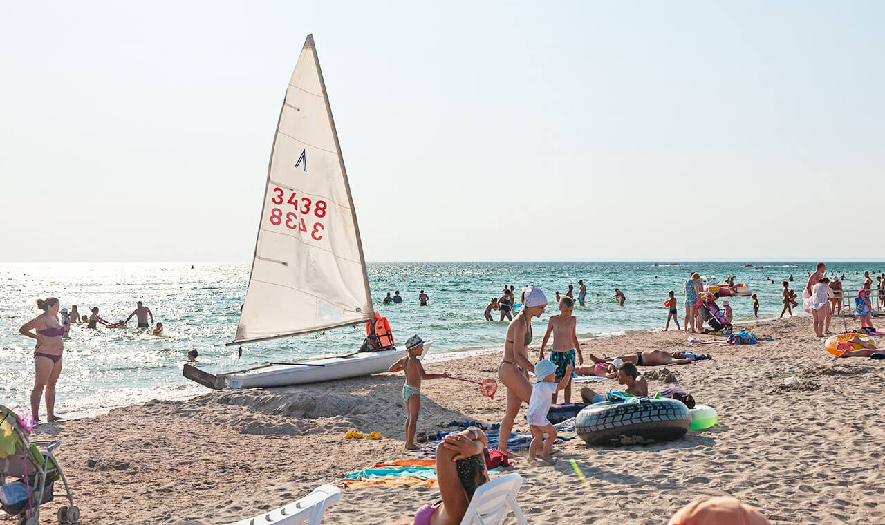 изображение парусника на пляже Краб, Штормовое, Крым